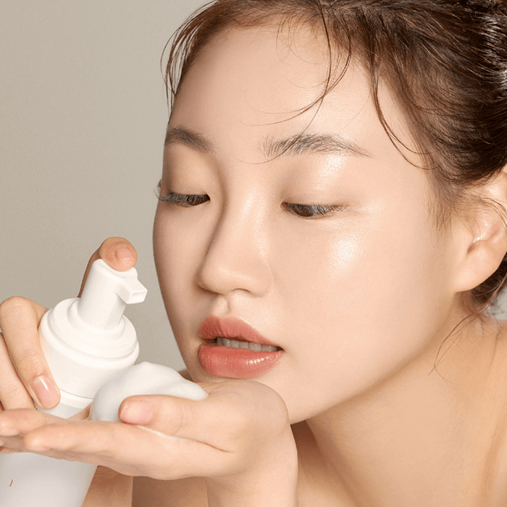 Универсальная пенка для умывания с берёзовым соком HYGGEE All-In-One Care Cleansing Foam 