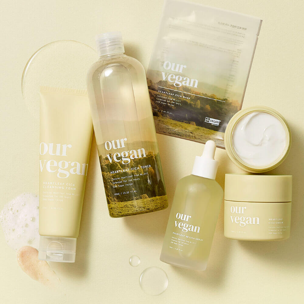 Веганская успокаивающая пенка для умывания Manyo Our Vegan Heartleaf Cica Cleansing Foam