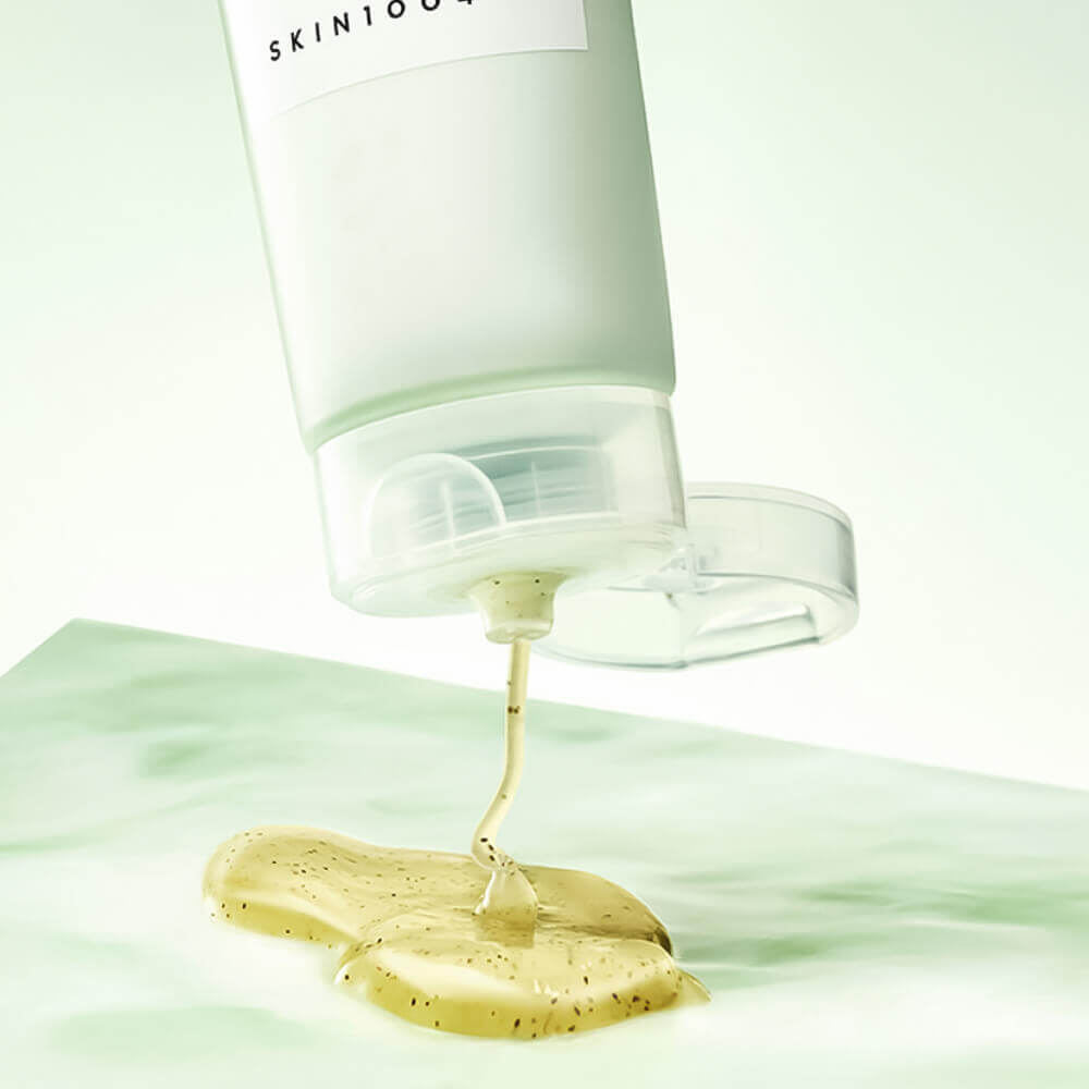 Пилинг-скатка с центеллой и чайным деревом SKIN1004 Madagascar Centella Tea-Trica Mild Peeling Gel