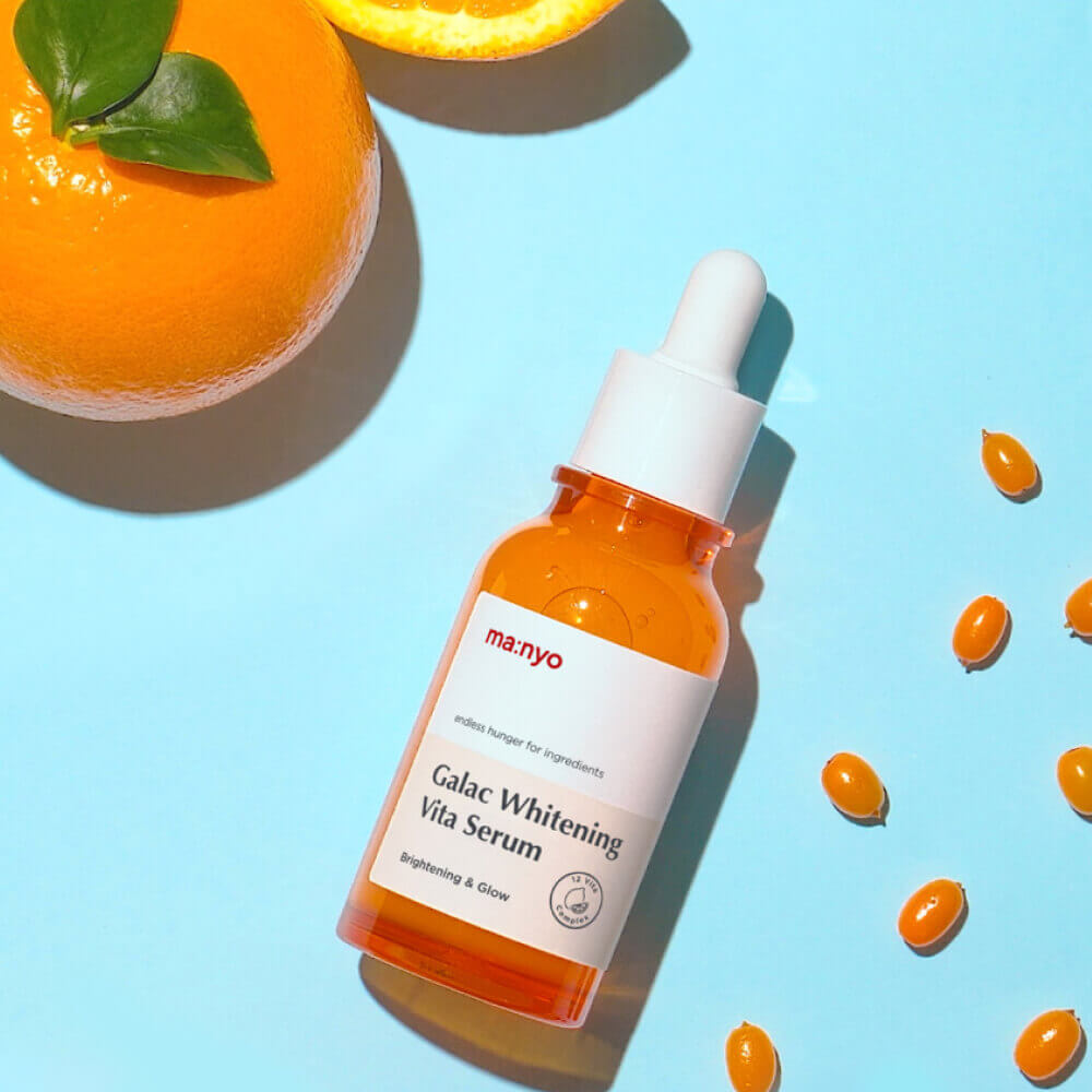 Мультивитаминная осветляющая сыворотка Manyo Galac Whitening Vita Serum