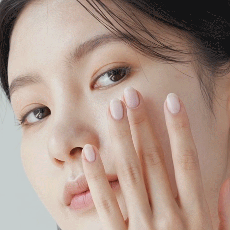 Лёгкий солнцезащитный крем для жирной кожи Celimax Oil Control Light Sunscreen SPF50+ PA++++