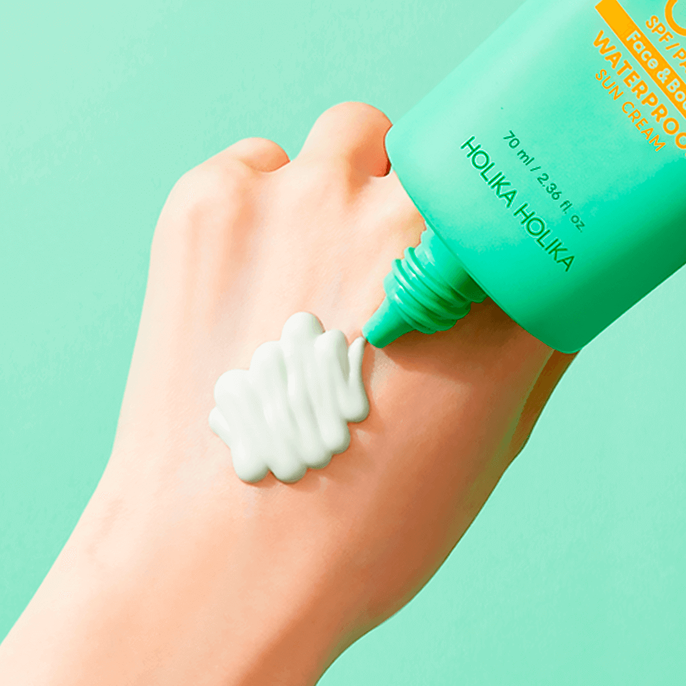 Водостойкий солнцезащитный крем с алоэ Holika Holika Aloe Waterproof Sun Cream SPF50+ PA ++++