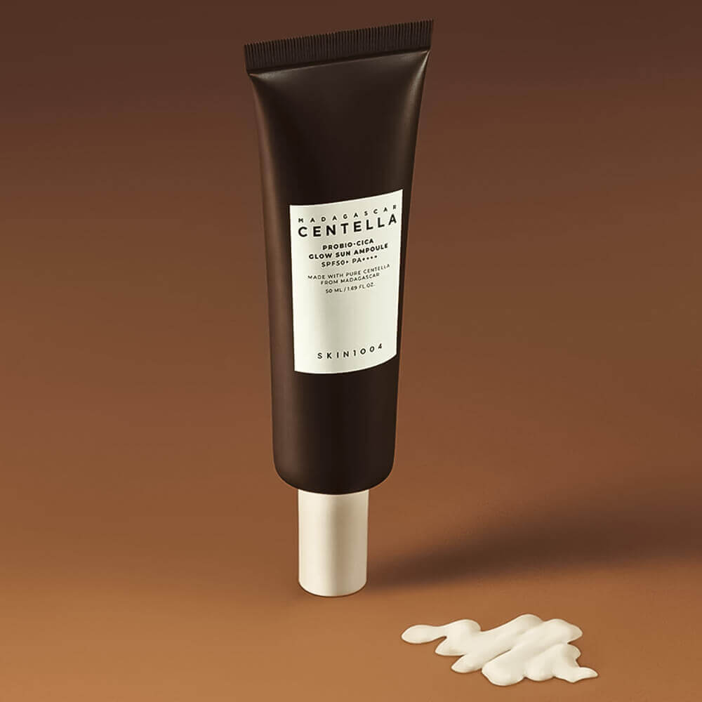 Солнцезащитный крем SKIN1004 Madagascar Centella Probio-Cica Glow Sun Ampoule SPF50+ PA++++