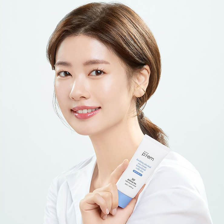 Успокаивающий солнцезащитный крем с цинком Make P:rem Defense Me Soothing Physical Sun Cream SPF 50+ PA++++