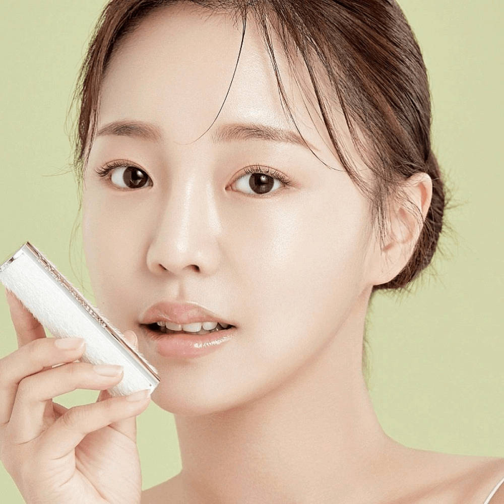 Увлажняющий защитный бальзам для губ YNM Rainbow Natural Melting Honey Lip Balm