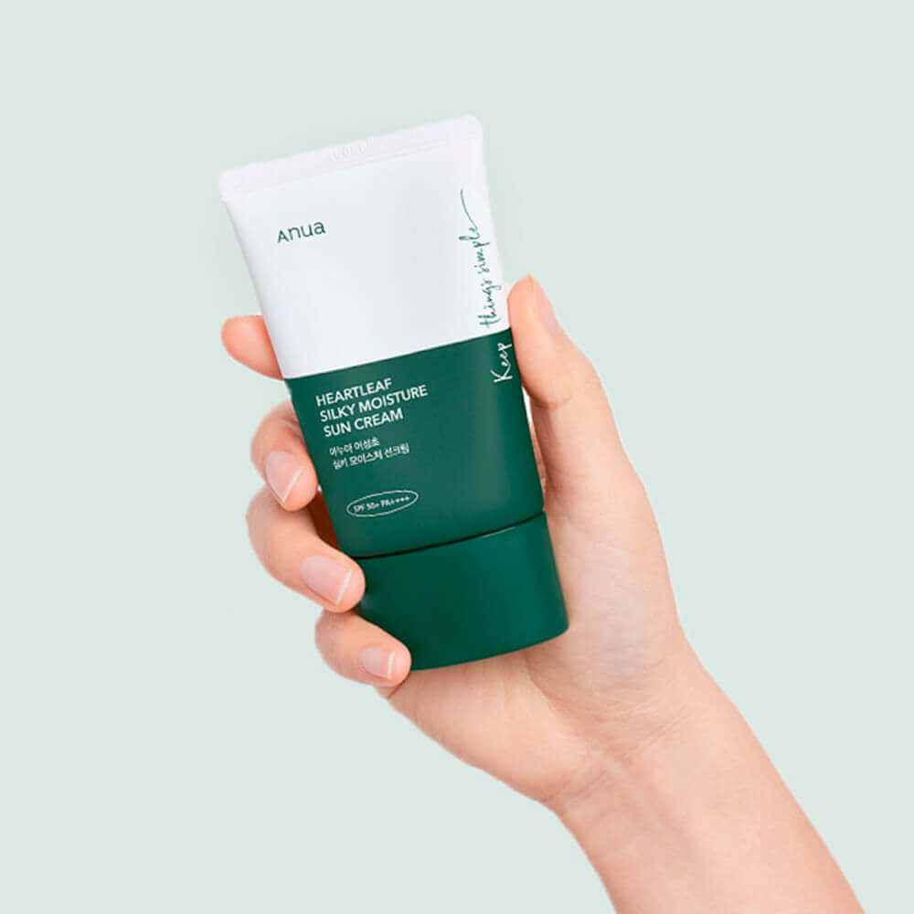 Успокаивающий солнцезащитный крем с хауттюйнией Anua Heartleaf Silky Moisture Sun Cream SPF50+PA++++