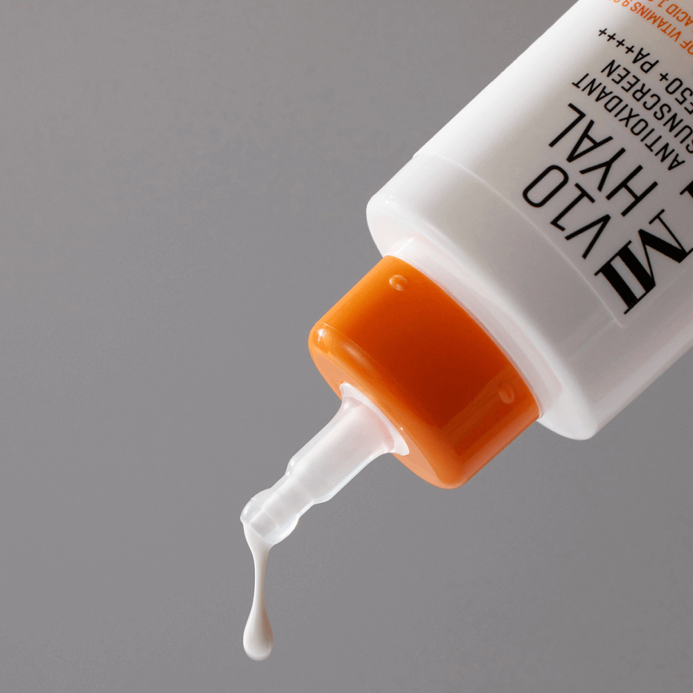 Солнцезащитный крем с антиоксидантами Some By Mi V10 Hyal Antioxidant Sunscreen SPF50+ PA++++
