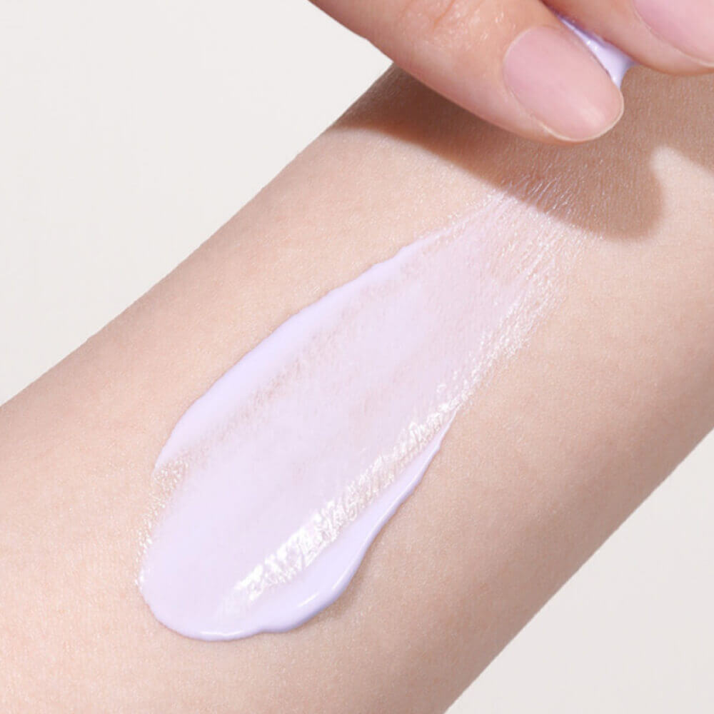 Лёгкий санскрин для проблемной кожи IsNtree Onion Newpair Sunscreen SPF40+ PA+++