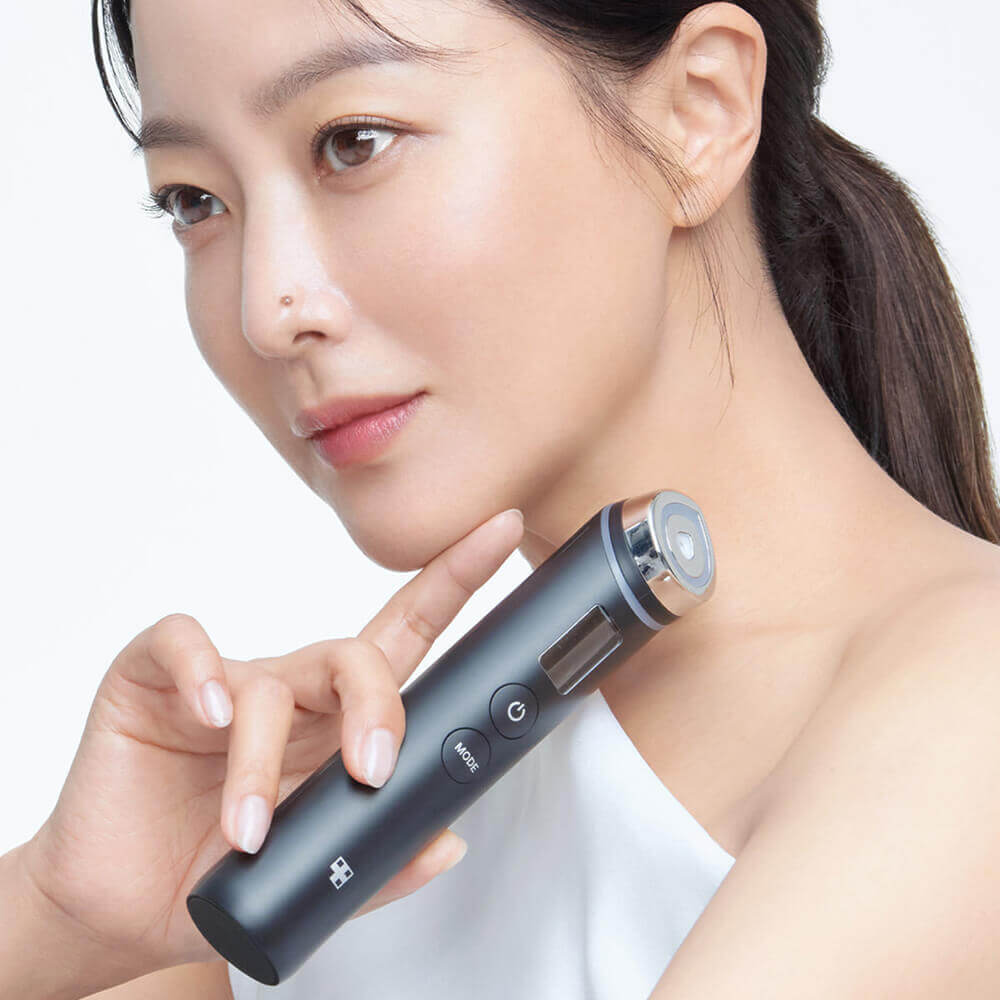 Микротоковый аппарат для домашнего ухода medicube AGE-R Booster Pro Black