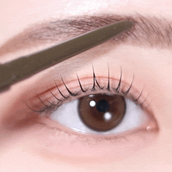 Тонкий карандаш для бровей Peripera Speedy Skinny Brow