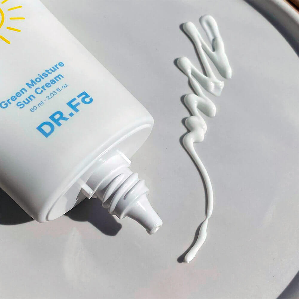 Увлажняющий солнцезащитный крем для лица DR.F5 Green Moisture Sun Cream SPF50+ PA++++