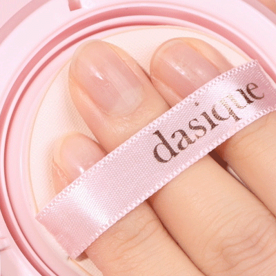 Кушон с эффектом сияния Dasique Water Dewy Gel Cushion SPF50+ PA++++