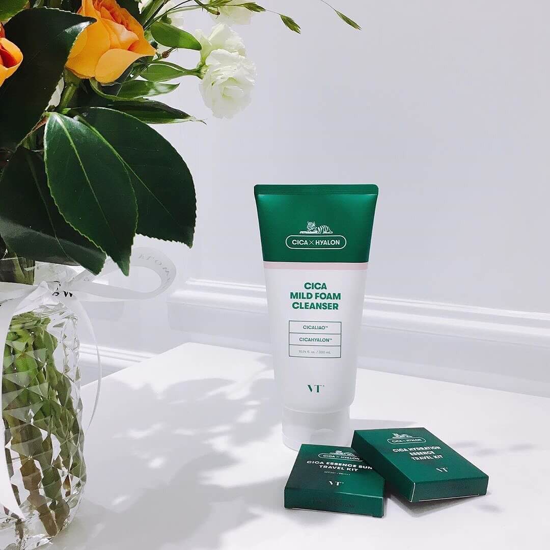 Пенка для чувствительной кожи с центеллой VT Cosmetics Cica Mild Foam Cleanser