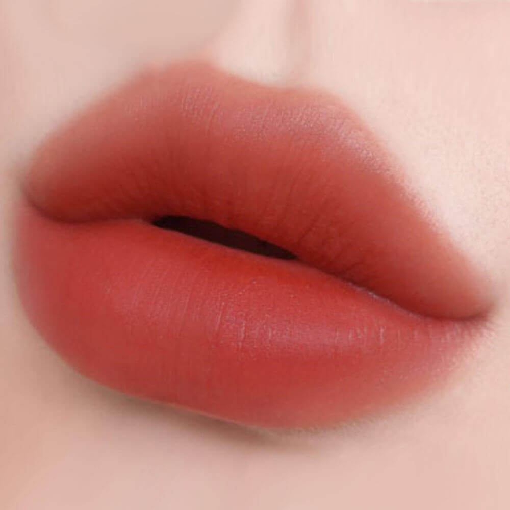 Матовый тинт-бальзам для губ BRAYE Thin Water Blur Tint 09 Sober