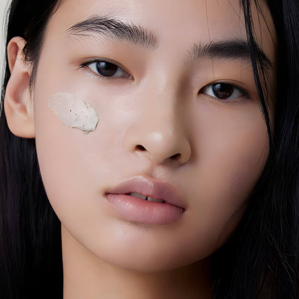 Пенка с кислотами от чёрных точек Arencia Rice + LHA Pore Control Rice Cake Cleanser