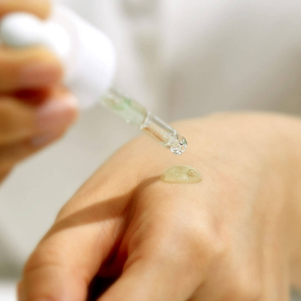 Успокаивающая сыворотка против воспалений Manyo Bifida Cica Herb Serum