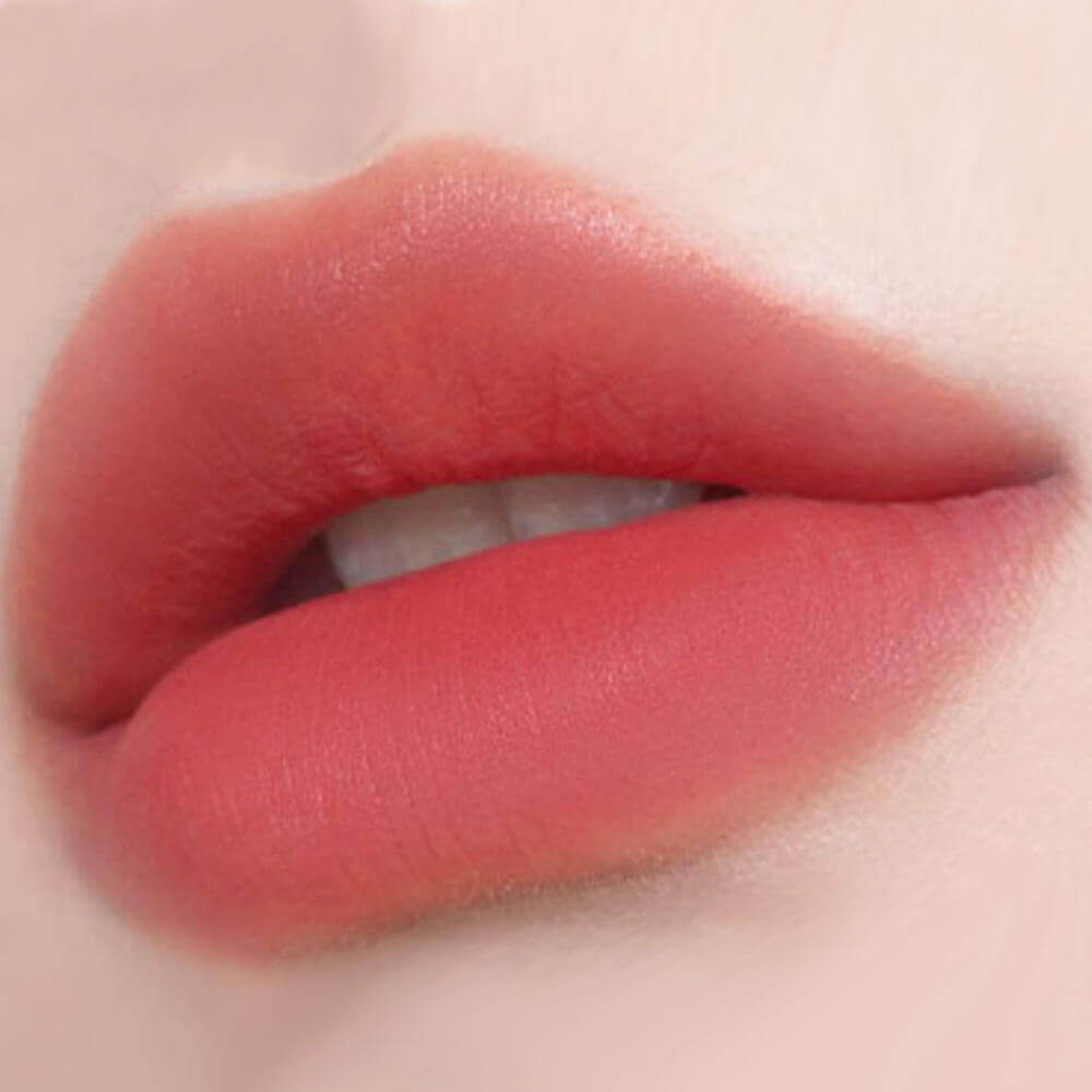 

Матовый тинт-бальзам для губ BRAYE Thin Water Blur Tint 08 Hooked