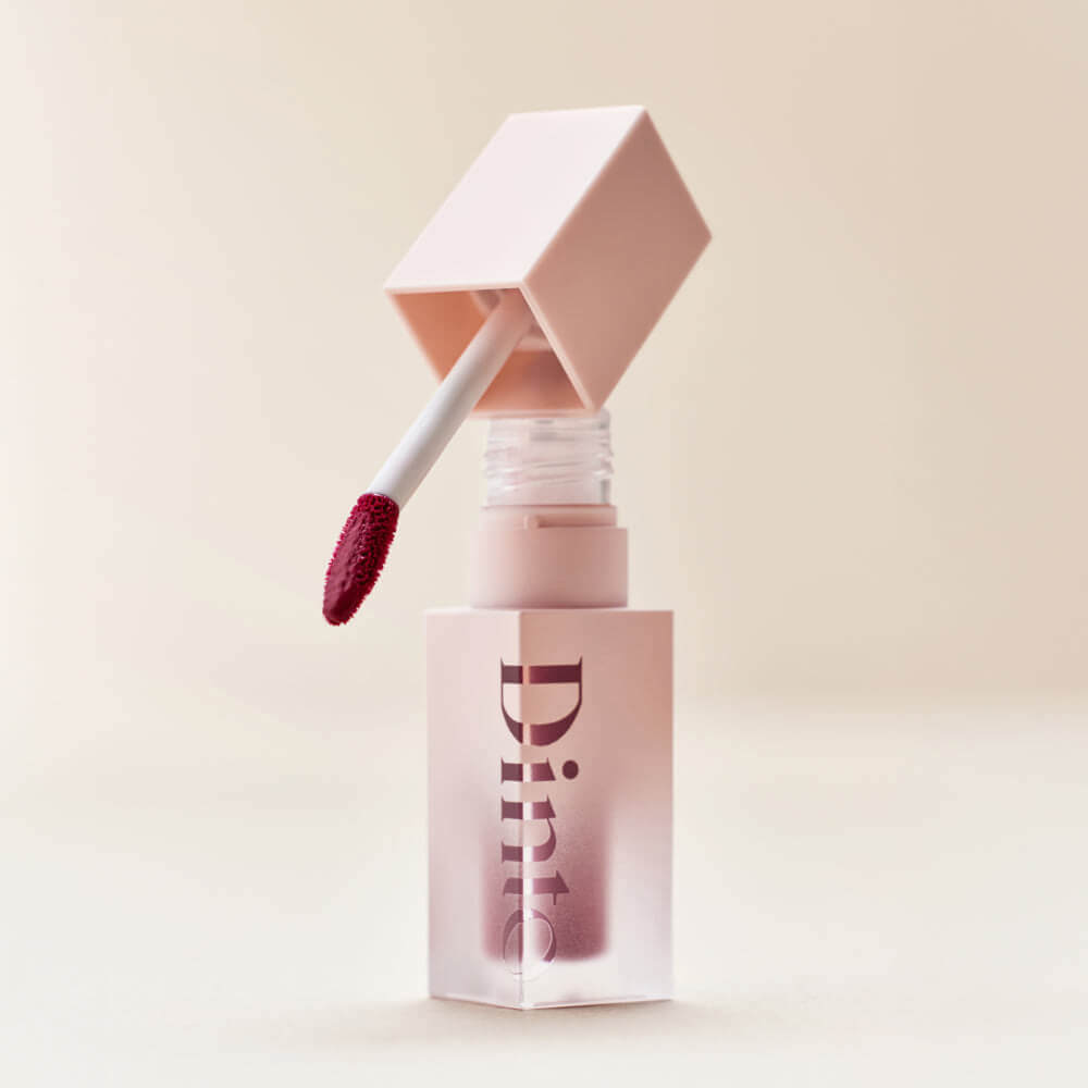 Гелевый тинт с глянцевым финишем Dinto Le Chat Botté Collection Blur-Jelly Plumping Lip Tint