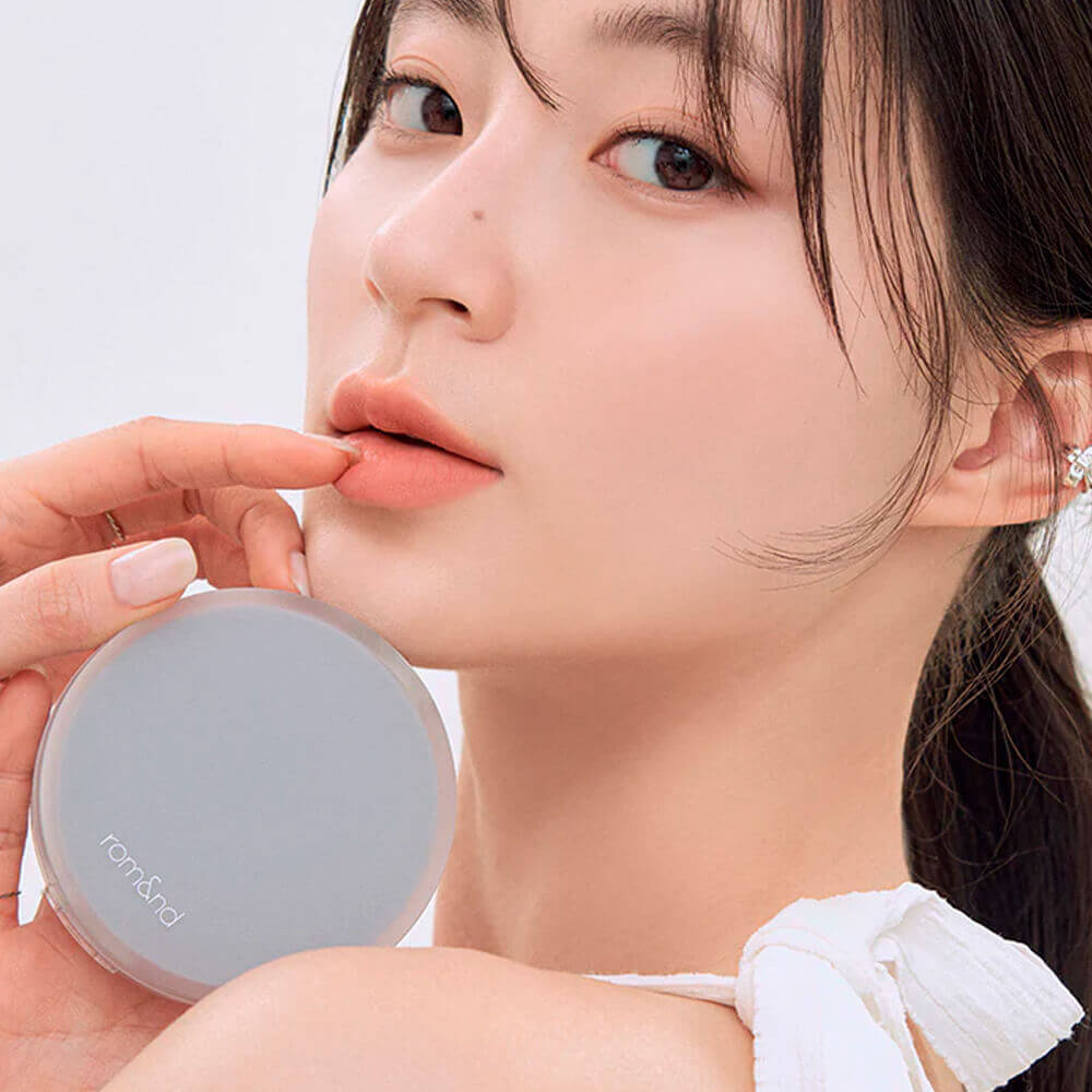 Стойкий тональный кушон с полуматовым финишем rom&nd Nu Zero Cushion SPF24 PA++