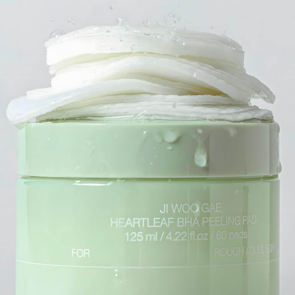 Отшелушивающие пэды с экстрактом хауттюйнии Celimax Ji Woo Gae Heartleaf BHA Peeling Pad
