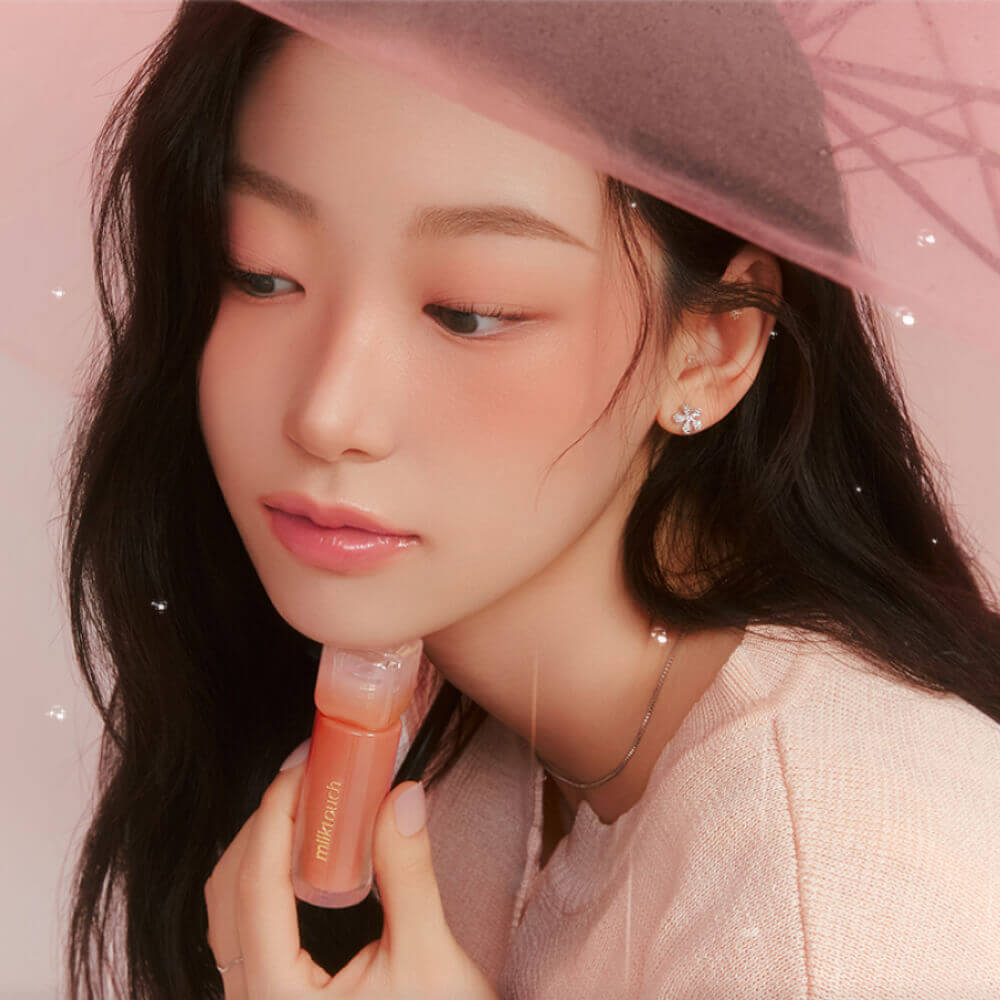 Блеск для губ с влажным сиянием Milk Touch Dew Stain Sheer Lip Gloss