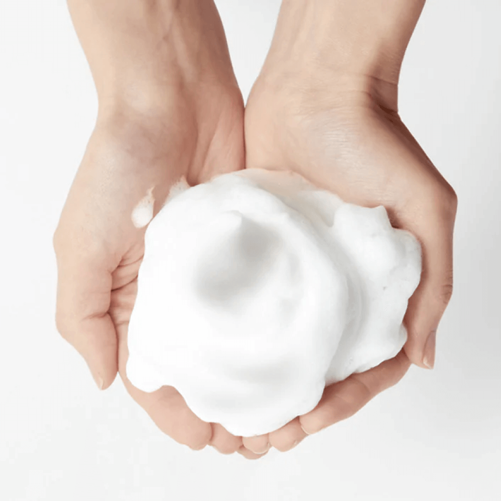 Увлажняющая пенка для умывания Lagom Cellup Micro Foam Cleanser