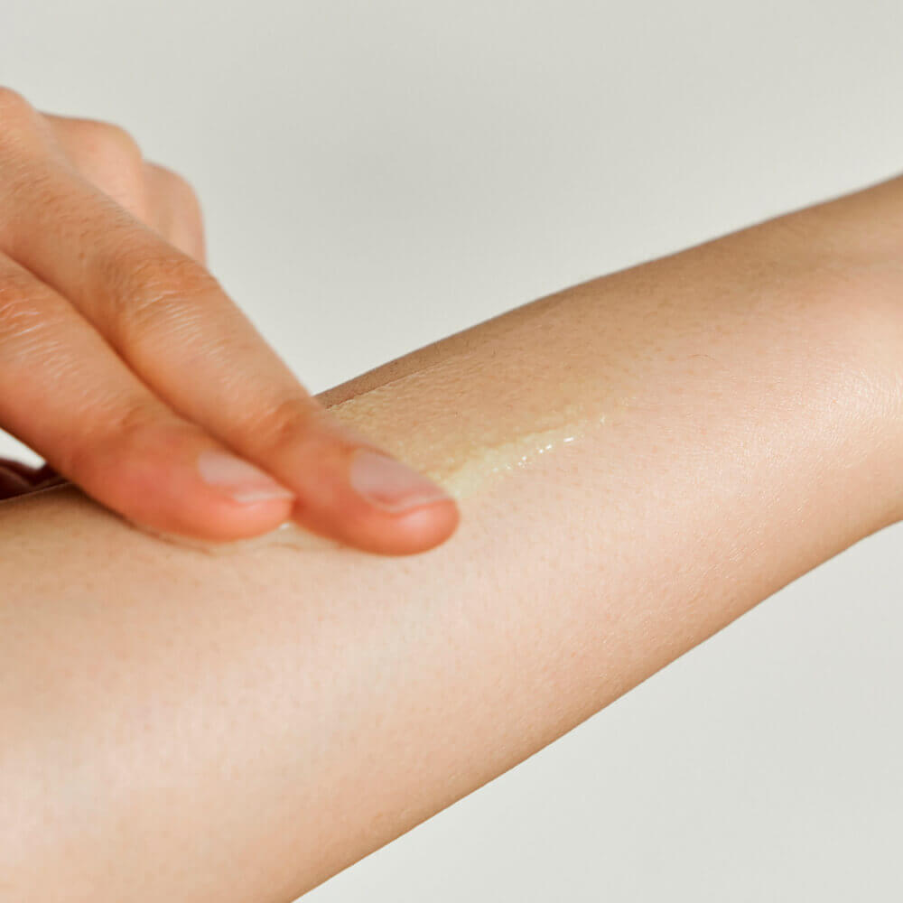 Санскрин от пигментации Goodal Green Tangerine Vita C Dark Spot Care Sun Serum SPF50+ PA++++