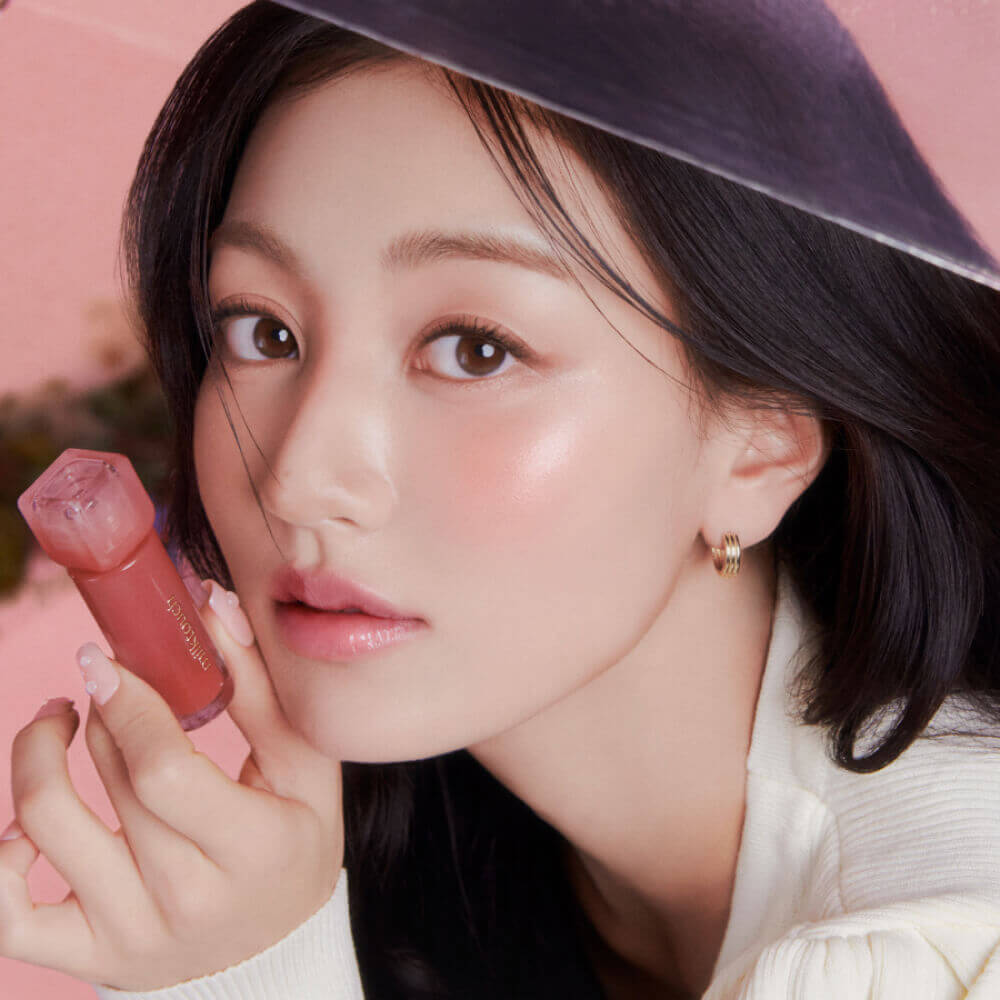 Блеск для губ с влажным сиянием Milk Touch Dew Stain Sheer Lip Gloss