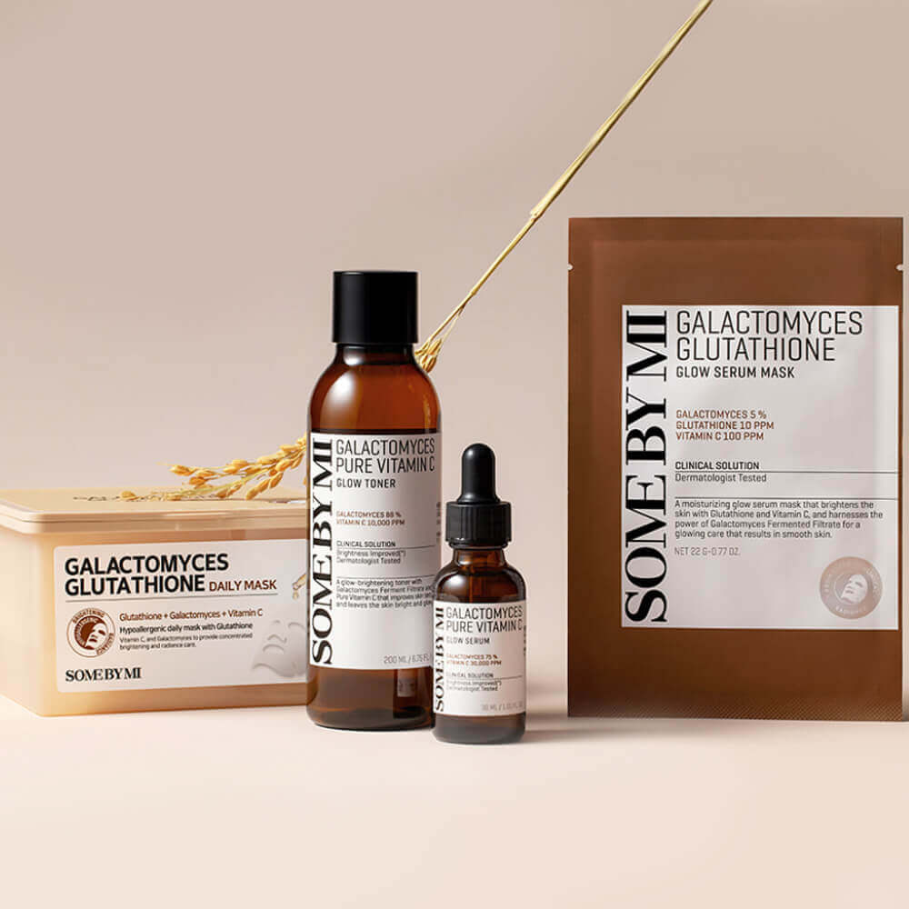 Осветляющая тканевая маска с галактомисисом Some By Mi Galactomyces Glutathione Glow Serum Mask