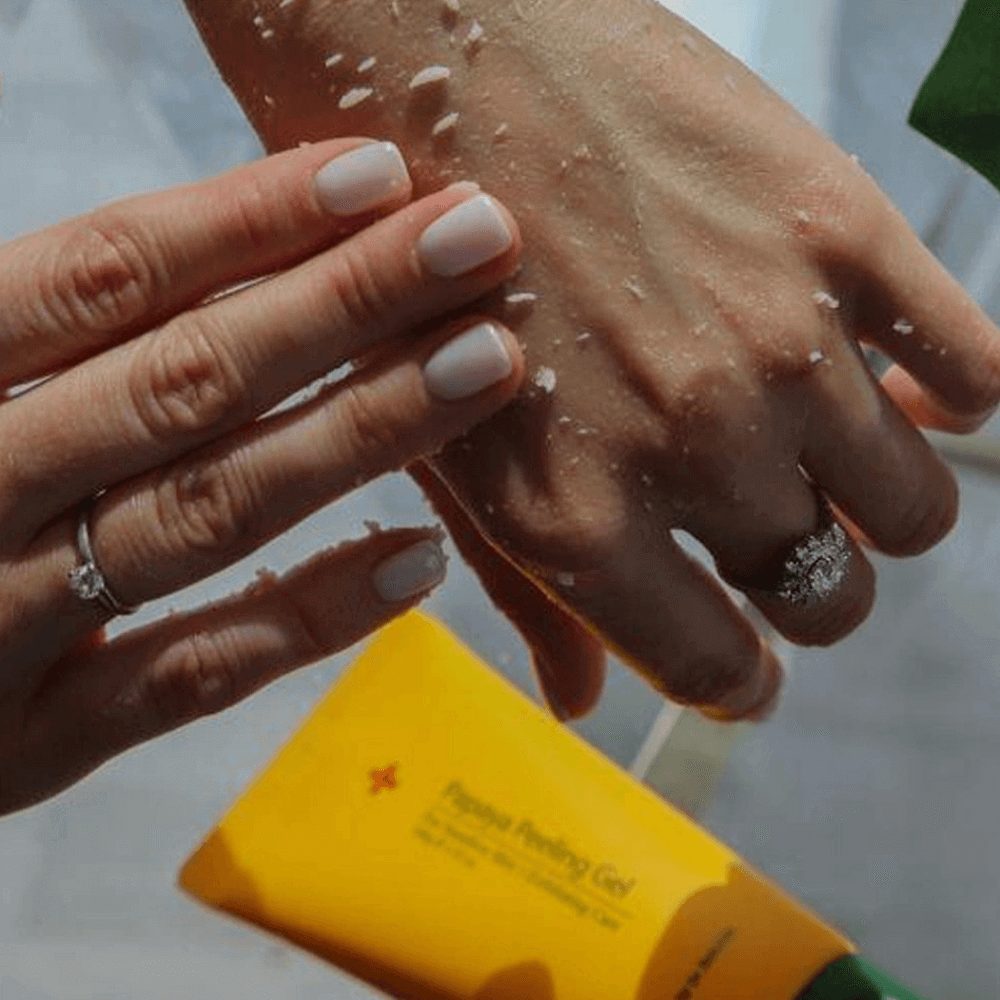 Энзимный пилинг-гель с PHA-кислотой CUSKIN Dr.Solution Papaya Peeling Gel