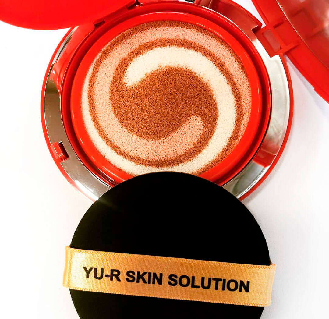 Увлажняющий кушон для сияния кожи Yu.R Moist Layer Cushion BIG SPF50+ 