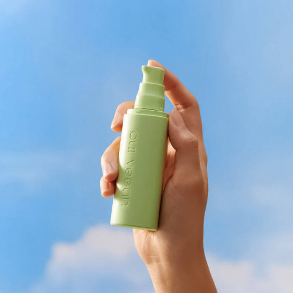 Успокаивающая эссенция с хауттюйнией Manyo Our Vegan Heartleaf Moisture Calming Essence