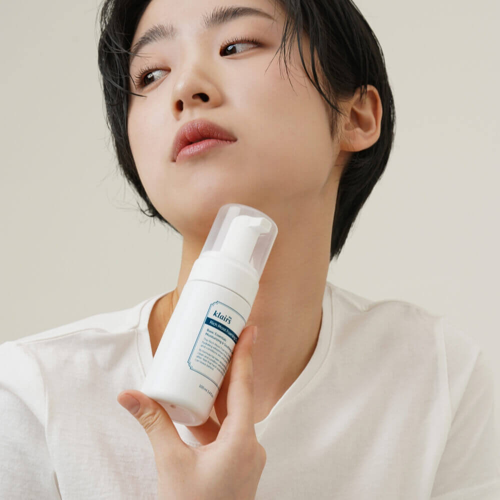 Увлажняющая кислородная пенка для умывания Dear, Klairs Rich Moist Foaming Cleanser