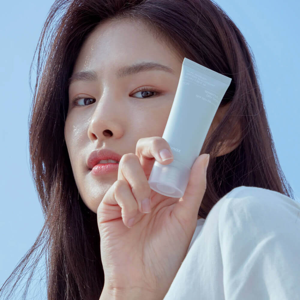 Солнцезащитный крем с комплексом церамидов Celimax Dual Barrier Watery Sun Cream SPF50+PA++++