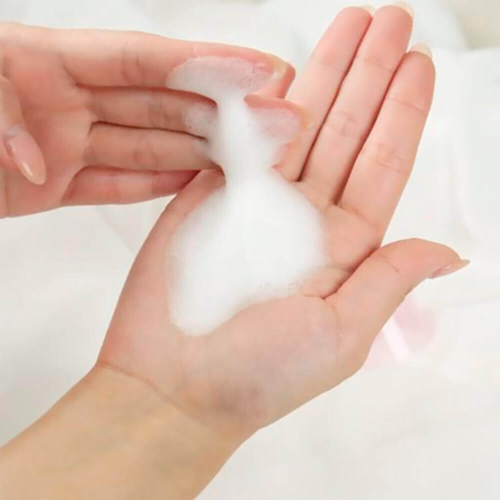 Слабокислотная очищающая пенка для интимной гигиены Derma:B Mild Feminine Foaming Wash