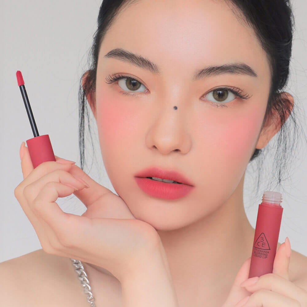 Бархатная жидкая помада 3CE Blurring Liquid Lip