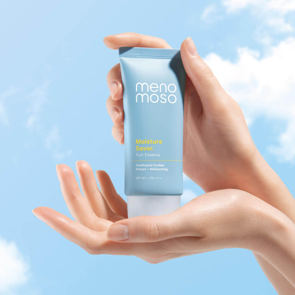Увлажняющая эссенция для защиты от солнца MenoMoso Moisture Saver Sun Essence SPF50+ PA++++