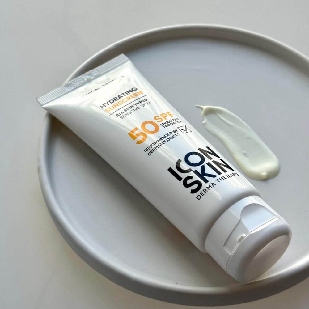 Увлажняющий безмасляный солнцезащитный крем ICON SKIN Hydrating Sunscreen SPF50