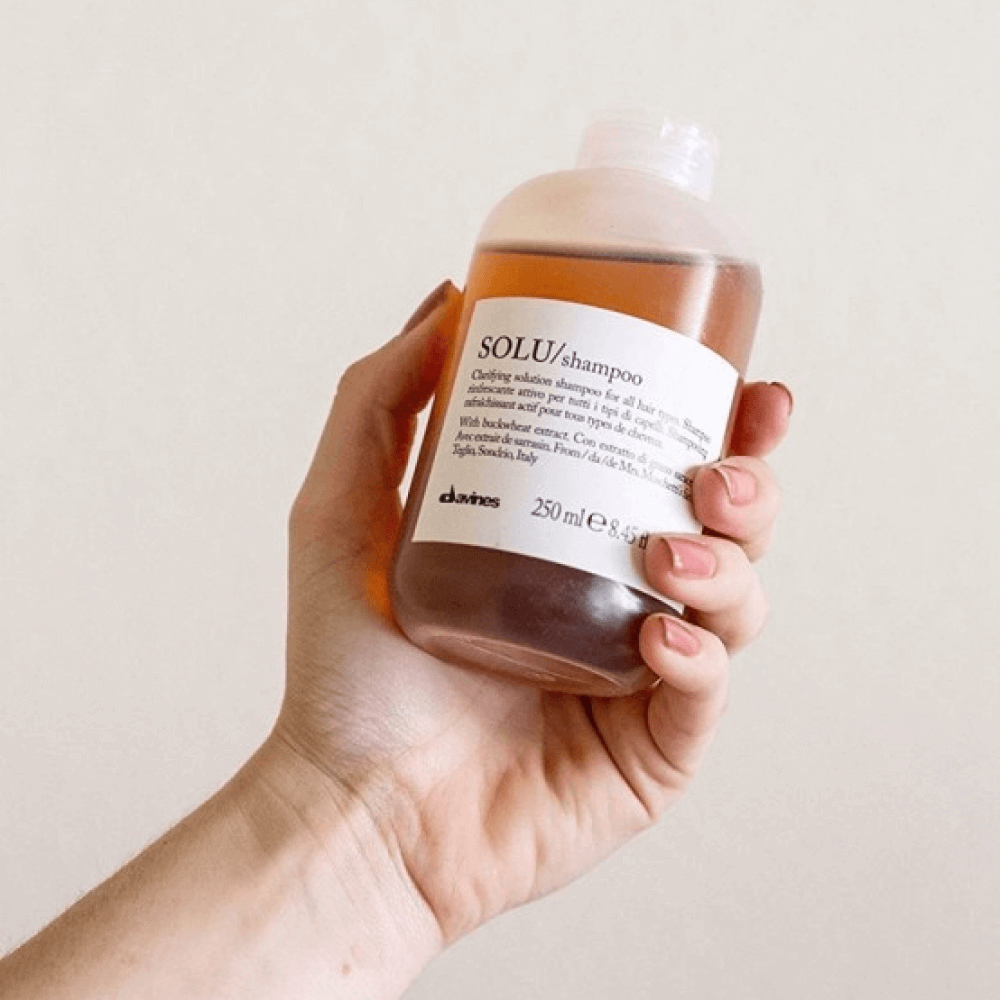 Шампунь для глубокого очищения с экстрактом гречихи Davines SOLU Shampoo 