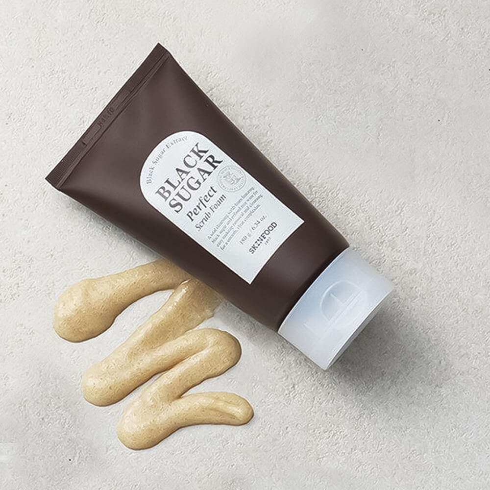 Пенка-скраб с чёрным сахаром Skinfood Black Sugar Perfect Scrub Foam