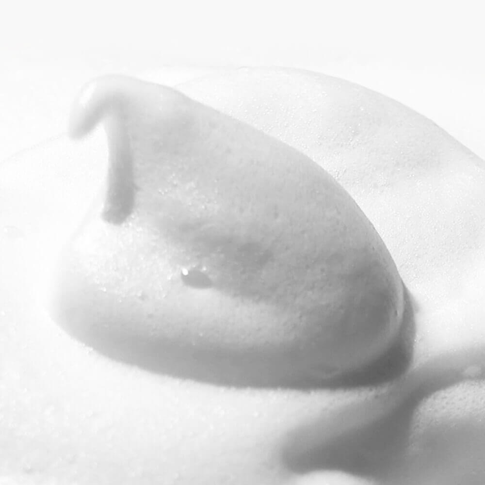 Осветляющая пенка для умывания с танжерином Goodal Green Tangerine Vita C Cleansing Foam