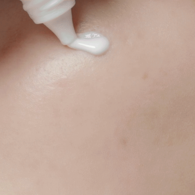 Увлажняющий солнцезащитный крем Luvum Hyaluronic Moisture Sun Cream SPF50+ PA++++