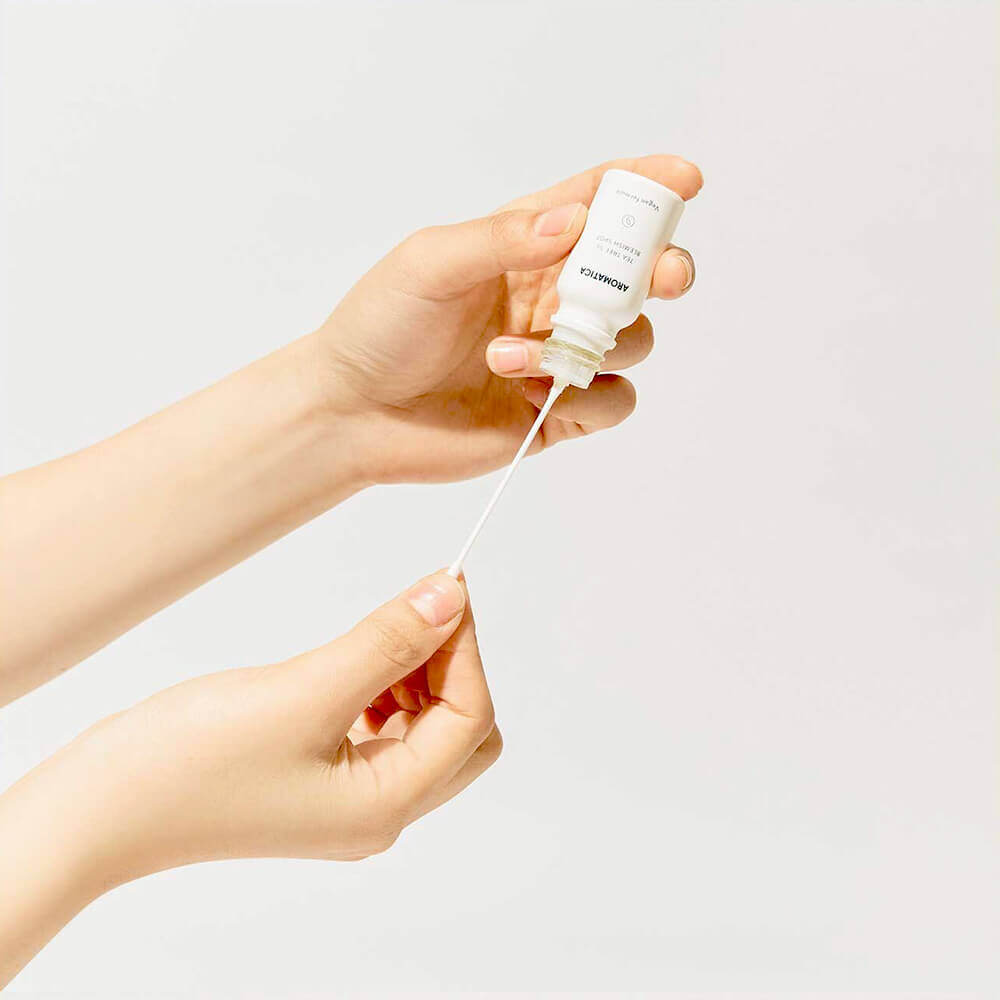 Локальное средство с чайным деревом для проблемной кожи AROMATICA Tea Tree 53 Blemish Spot 