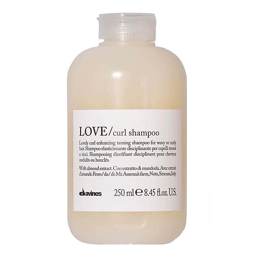 Шампунь для кудрявых и вьющихся волос с экстрактом миндаля Davines LOVE Curl Shampoo