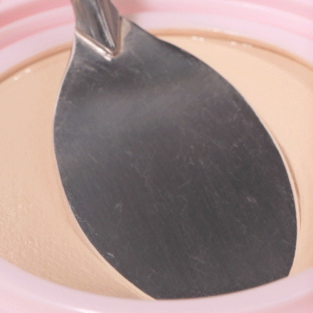 Кушон с эффектом сияния Dasique Water Dewy Gel Cushion SPF50+ PA++++