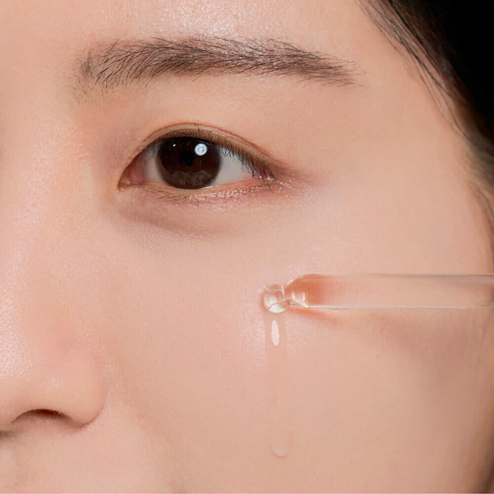 Успокаивающая ампула для проблемной кожи SKIN1004 Madagascar Centella Tea-Trica Relief Ampoule