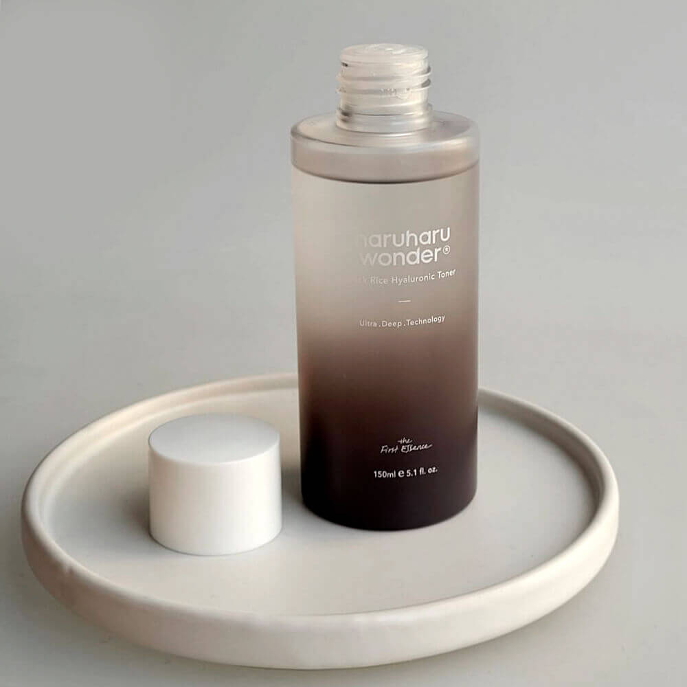 Антиоксидантный тонер с чёрным рисом Haruharu Wonder Black Rice Hyaluronic Toner