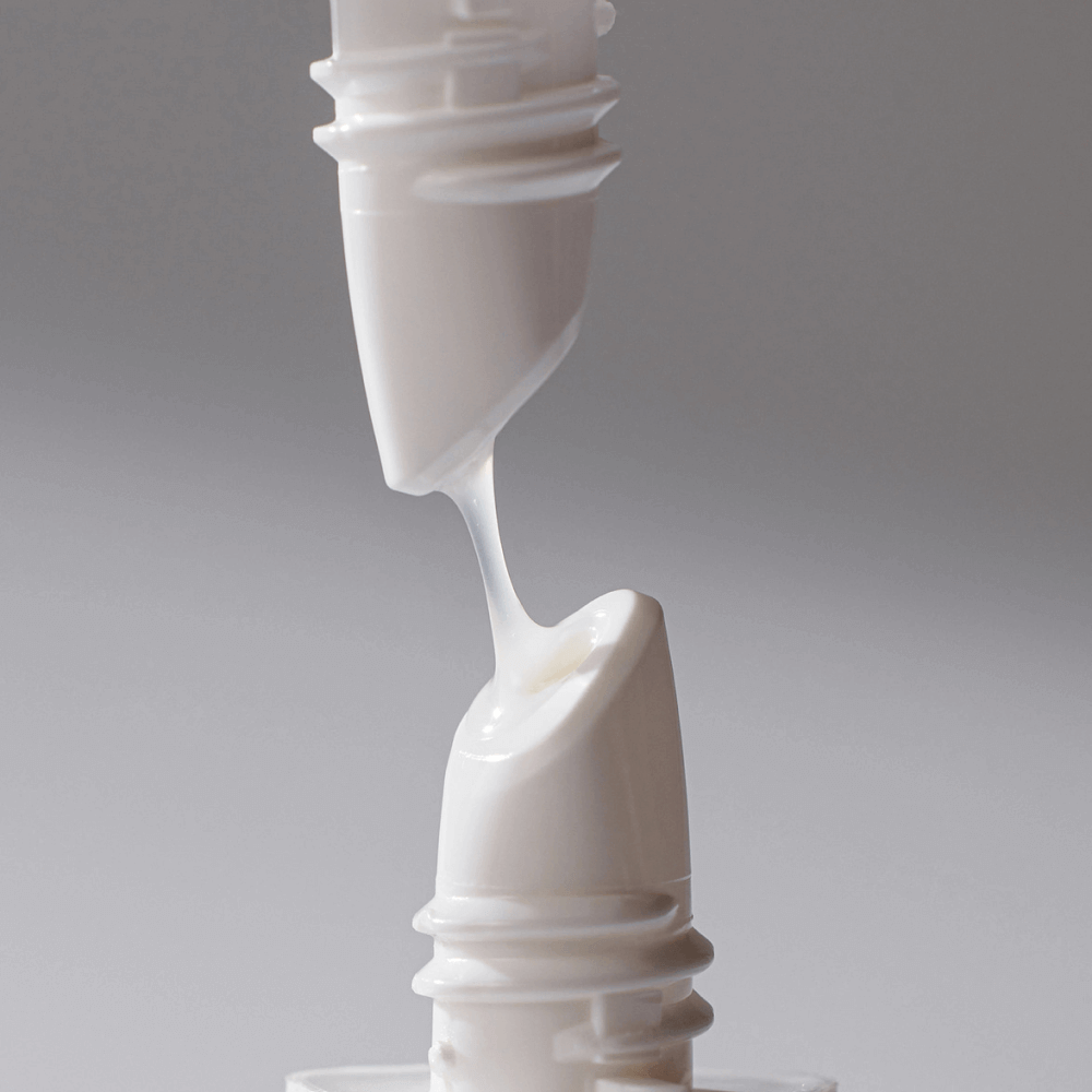 Солнцезащитный бальзам для губ с комплексом витаминов Some By Mi V10 Hyal Lip Sun Protector SPF15