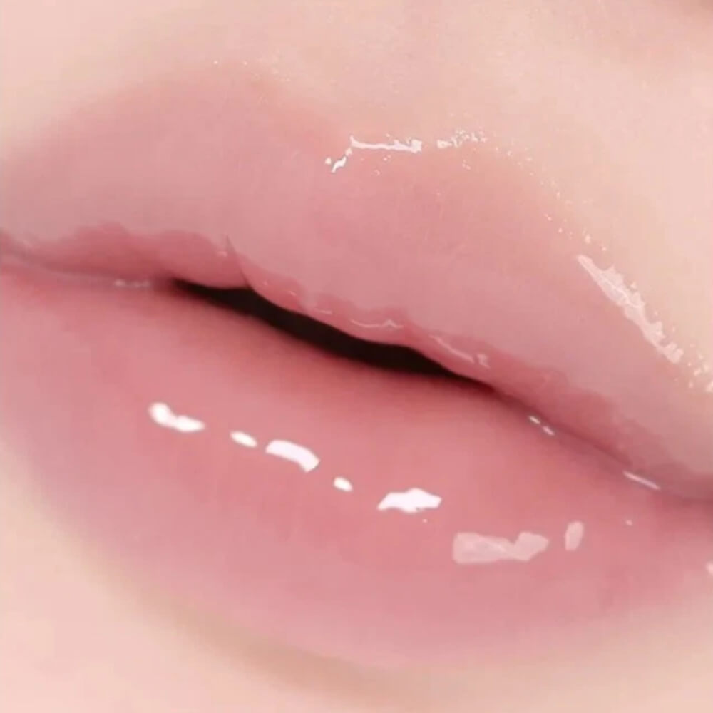 Увлажняющий бальзам для губ с ПДРН Milk Touch Glow Up Collagen Lip Balm Vanilla Cake
