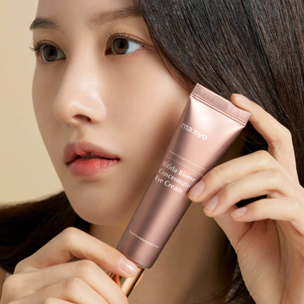 Восстанавливающий крем для век с лизатом бифидобактерий Manyo Bifida Biome Concentrate Eye Cream